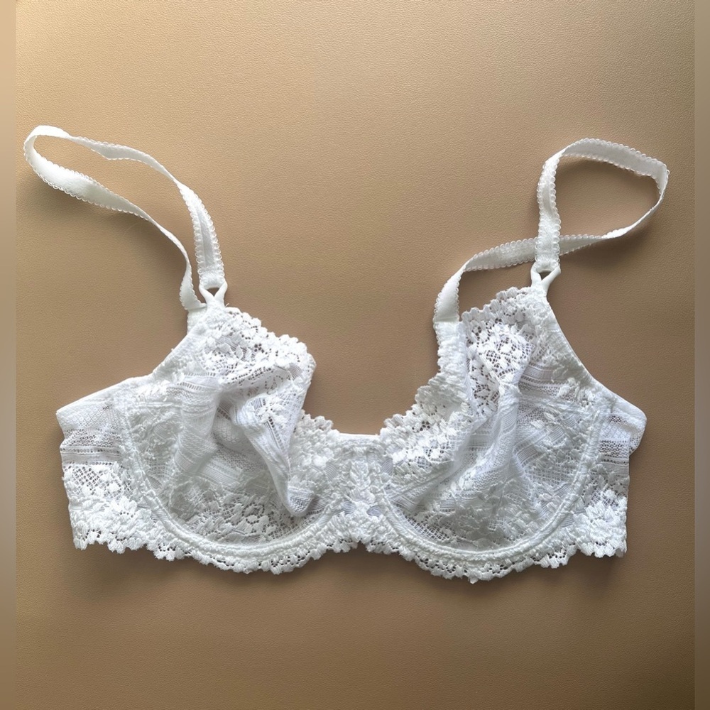 Wacoal Embrace Lace Underwire Bra NWOT